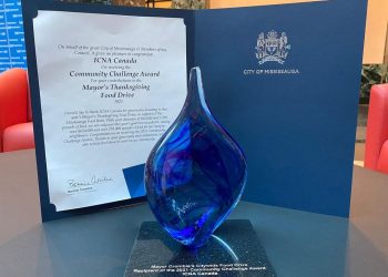 Kelompok Muslim Kanada Terima Penghargaan untuk Kedermawanan