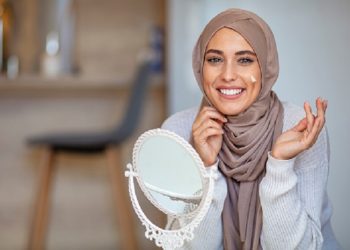 3 Tahap Basic Skincare agar Kulit Makin Sehat dan Bercahaya