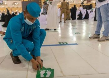 Saudi Kembali Terapkan Jarak Sosial di Masjidil Haram