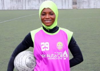 Muslimah Berhijab Nigeria Ini Ungkap Tantangannya Bermain Sepak Bola