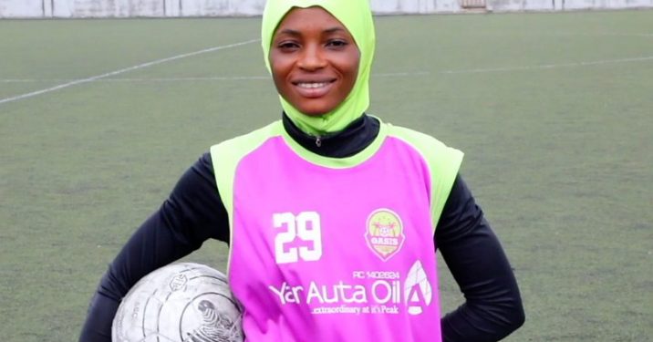Muslimah Berhijab Nigeria Ini Ungkap Tantangannya Bermain Sepak Bola