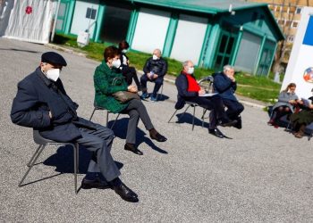 Tolak Disuntik Vaksin Covid, Pria Italia Ini Gunakan Lengan Palsu