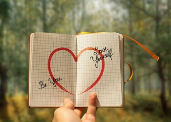 Hakikat Cinta dan Kasih Sayang Suami Istri