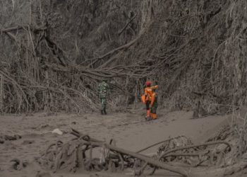 Semeru bukan Momen Politik