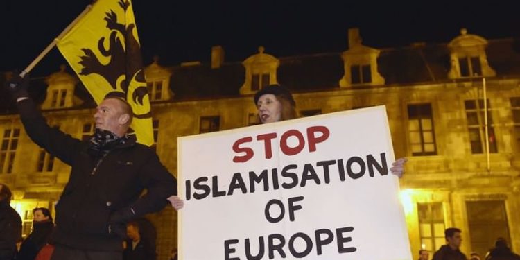 Laporan: Islamofobia di Eropa Memburuk pada 2020