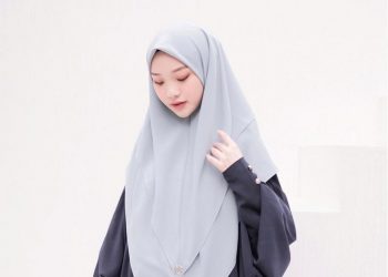 Kisah Julia Prastini, Dulu Benci Islam Sekarang Mualaf Hafidz Qur'an