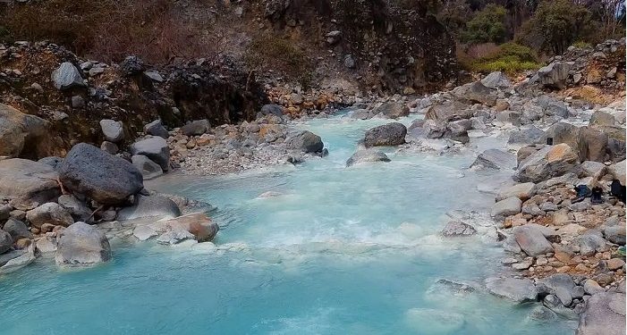 Tempat Wisata di Bogor, Pesona Kawah Ratu Gunung Salak