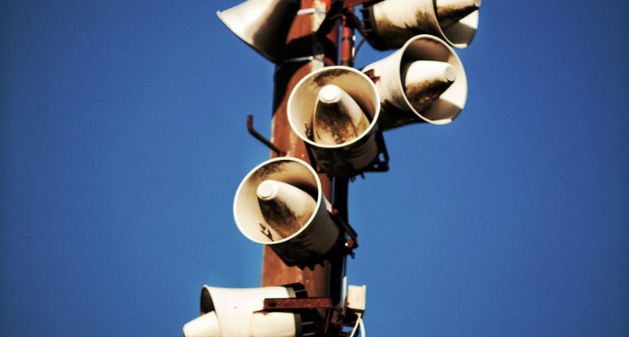 Mengenal Onomatope, Tiruan Bunyi dalam Tulisan