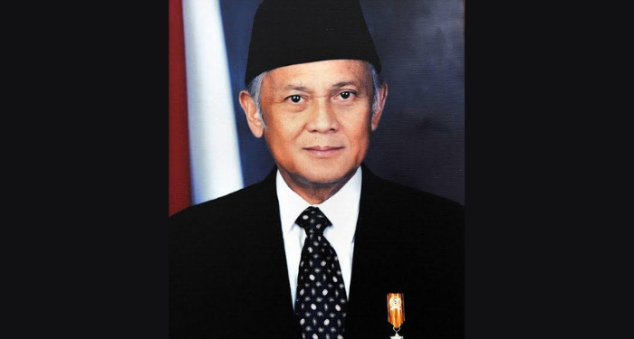 Kontribusi BJ Habibie dalam Standardisasi Nasional