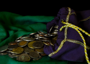 Kesalahpahaman tentang Perbedaan Aturan Syariat antara Laki-Laki dan Wanita (2)