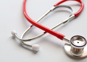 Ada Gejala Penyakit, Kapan Seharusnya Memeriksakan Diri ke Dokter Spesialis?