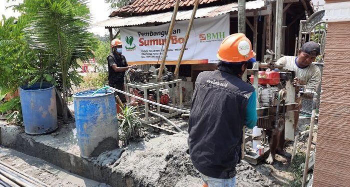Laznas BMH Bangun 79 Sumur untuk Atasi Kekeringan di Jawa Timur Selama 2021