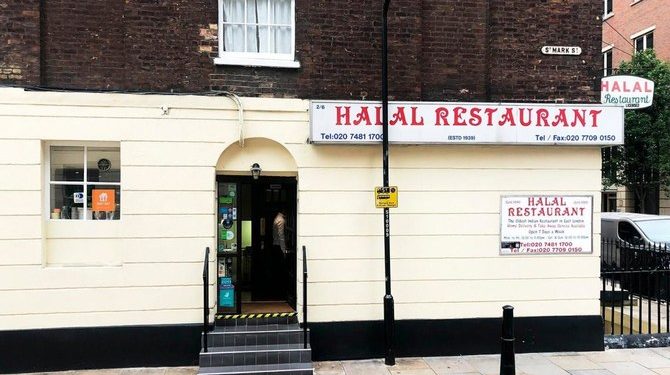 Restoran Halal Tertua di London Bertahan dari Pandemi dengan Cinta