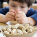 Menambahkan Kacang ke Makanan Anak Kecil Dapat Bantu Hindari Alergi
