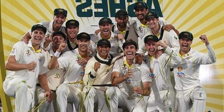 Hormati Pemain Muslim, Kapten Kriket Australia Hentikan Perayaan Sampanye