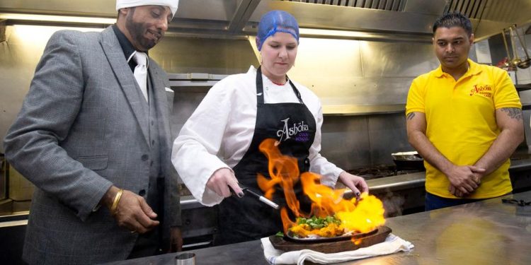 Bagaimana Masakan India Menggelitik Selera Orang Inggris