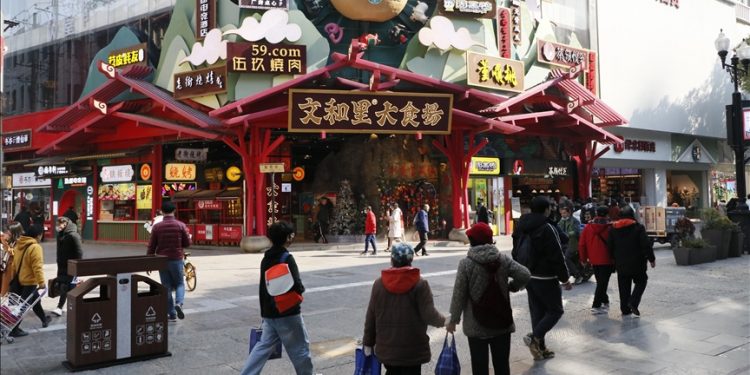 Kehidupan Kembali Normal di Kota Wuhan Asal Covid-19