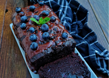 Resep Eggless Chocolate Blueberry Cake