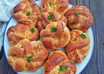 Resep Cheesy Garlic Bread Mudah Dibuat di Rumah
