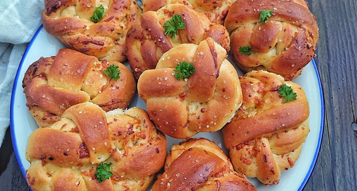 Resep Cheesy Garlic Bread Mudah Dibuat di Rumah