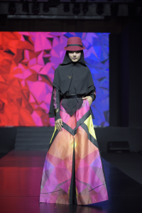 Koleksi FOLDS by Najua Yanti di Jakarta Fashion Trend 2022