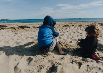 Bermain Pasir Baik Untuk Perkembangan Sensorik Si Kecil