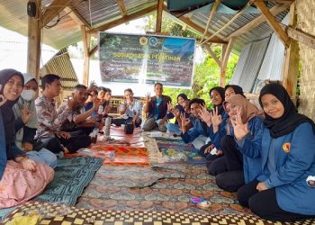 Mahasiswa KKN Unram Gelar Pelatihan Pemanfaatan Kotoran Ternak dan Sampah Organik di Desa Berijijarak