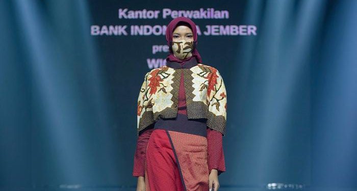 BI DKI x Wignyo Rahadi Pamerkan Koleksi Sustainable Fashion Bertema DAUR di Jakarta Fashion Trend 2022