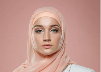 4 Tips untuk Kulit Berminyak agar Makeup Tahan Lama