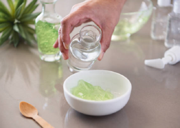 Berkhasiat Mengencangkan Kulit, Intip Cara Membuat Masker Wajah Lidah Buaya