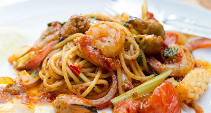 Cara Membuat Tom Yum Spaghetti