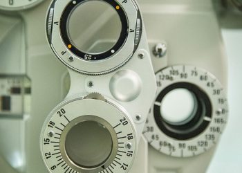 Ikatan Profesi Optometris Indonesia Angkat Anis Byarwati Jadi Anggota Kehormatan