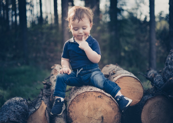 Ciri-Ciri Anak Introvert yang Perlu Bunda Ketahui!