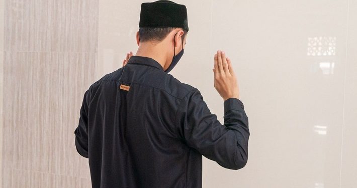 Cara Takbiratul Ihram Sesuai Alquran dan Sunnah