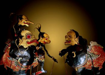 Heboh Wayang Haram