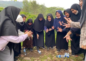 Membuat Anak-Anak Kita Lebih Terjaga
