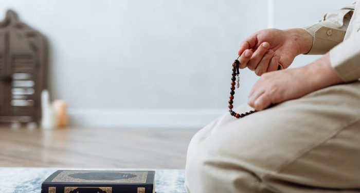 Keutamaan Membaca Tasbih 100 Kali Setiap Pagi dan Sore