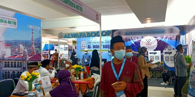 Walau Kajian Ustaz Dibatalkan, Muslim Life Fair 2022 Tetap Dipadati Pengunjung