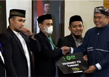 ASAR Travel Hadiahkan 12 Tiket Perjalanan Napak Tilas ke Turki dan Satu Tiket Umrah untuk Guru Ngaji