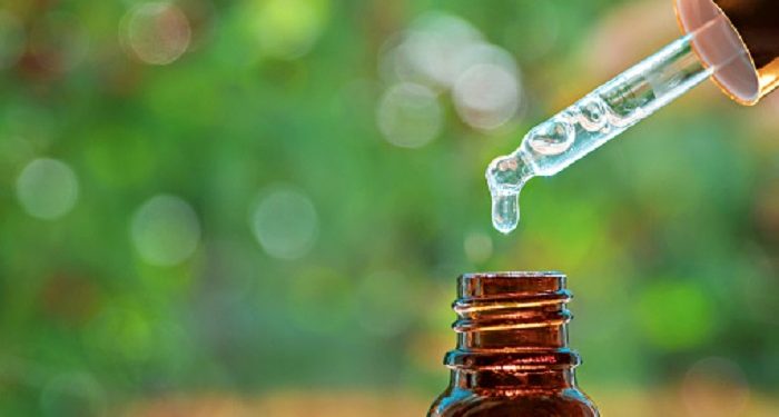 Manfaat Tea Tree Oil Efektif Atasi Jerawat