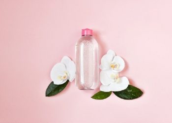 Tips Memilih Micellar Water untuk Kulit Berminyak dan Berjerawat