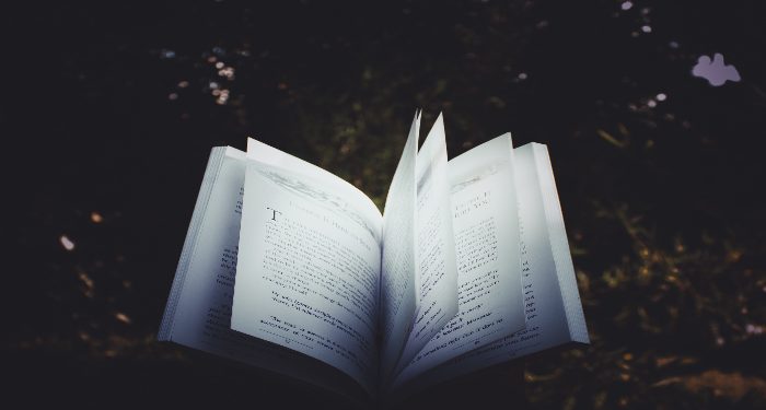 Buku Cetak Vs Buku Digital