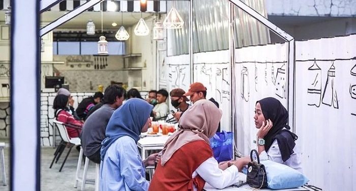 Rooftop Cafe Murah untuk Berbuka Puasa