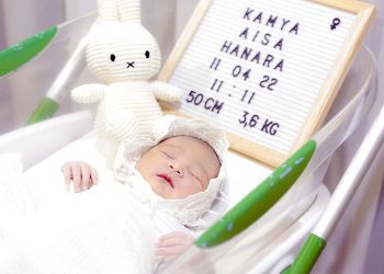 Barakallah, Fitri Tropica Melahirkan Putri Kedua