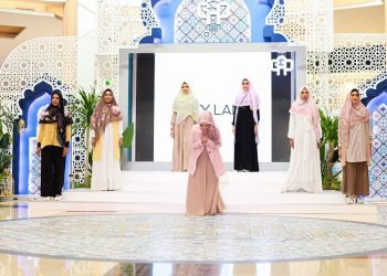 Sambut Lebaran 2022, Risty Tagor Luncurkan Koleksi Busana Muslim Simpel dan Anggun