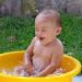 Tips Mengajak Si Kecil Mandi dengan Tenang
