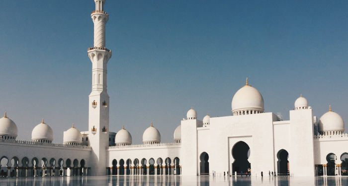 Keutamaan Pergi ke Masjid