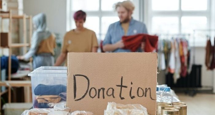 Manfaat Sedekah di Dunia dan Akhirat