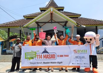 Laznas BMH Jatim Gelar Bersih-bersih 114 Masjid