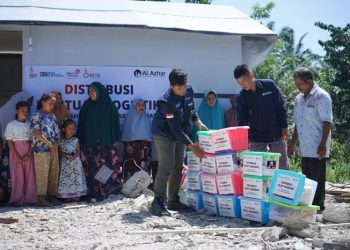 LAZ Al Azhar dan MTTG Distribusikan Paket Sembako dan Aksi Medis Bagi Penyintas Gempa di Pasaman Barat